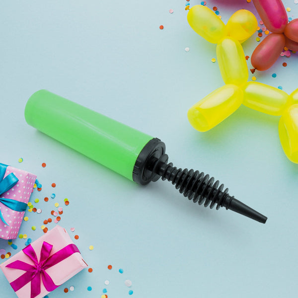 Handy balloon pump for foil balloons and inflatables.