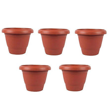 Sturdy garden planter pot for outdoor use